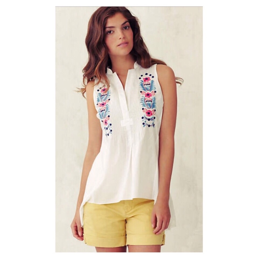 Anthropologie Tiny “Lakshmi”embroidered flower top